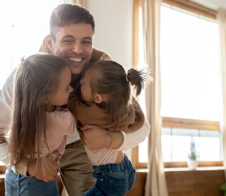 Un papa avec ces enfants, droit famille avocat Maître Thibault